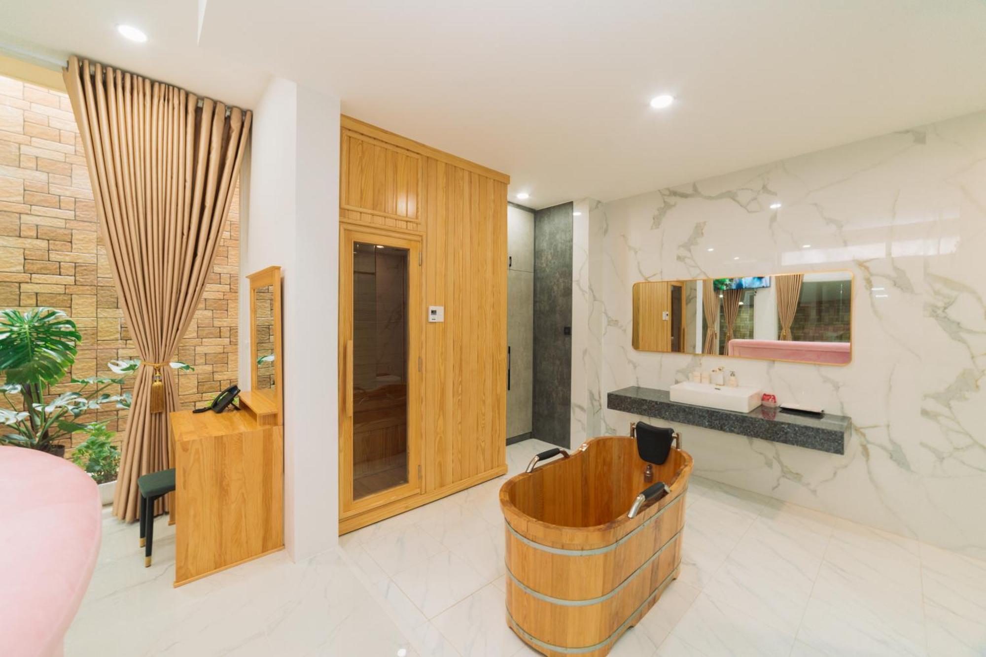 Quy Tai Premium Hotel Da Lat Eksteriør billede
